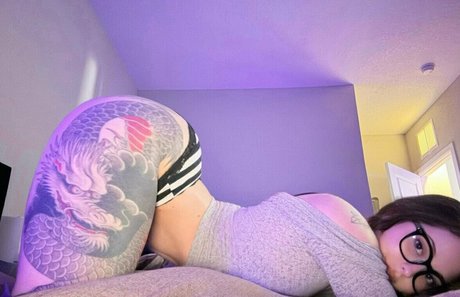 Lolaxyummy model high quality photos