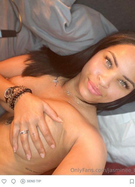 Jasminee b pornstar sexy pictures
