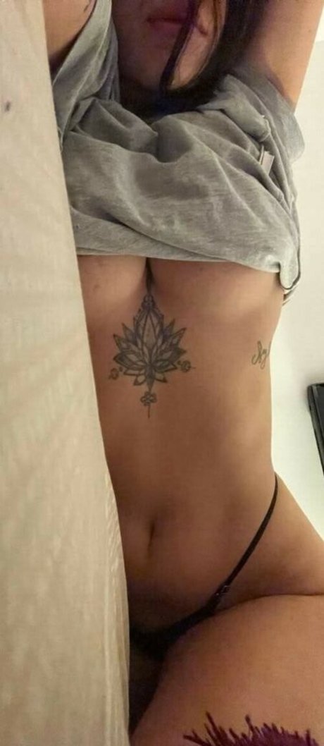 giulia gomezzz perfect model photo