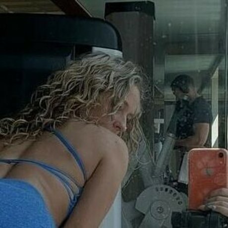 Emma Carlson nice actress images