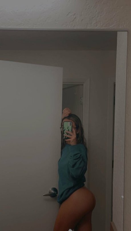 Nikki Margarida sex pornstar photo