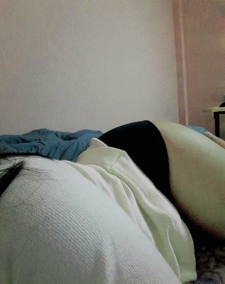 ramennx_ model pretty pictures