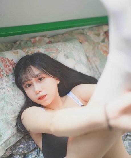 _jun 1020_ pornographic model archive