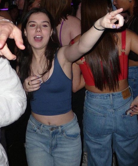 Julia Antonelli top model picture