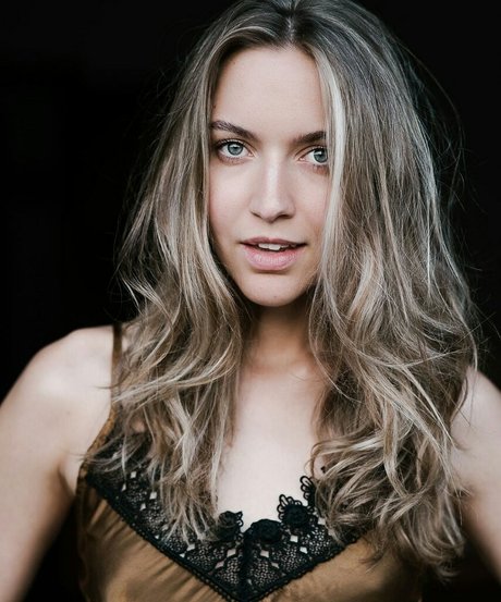 Roxane Hayward sex actress pictures