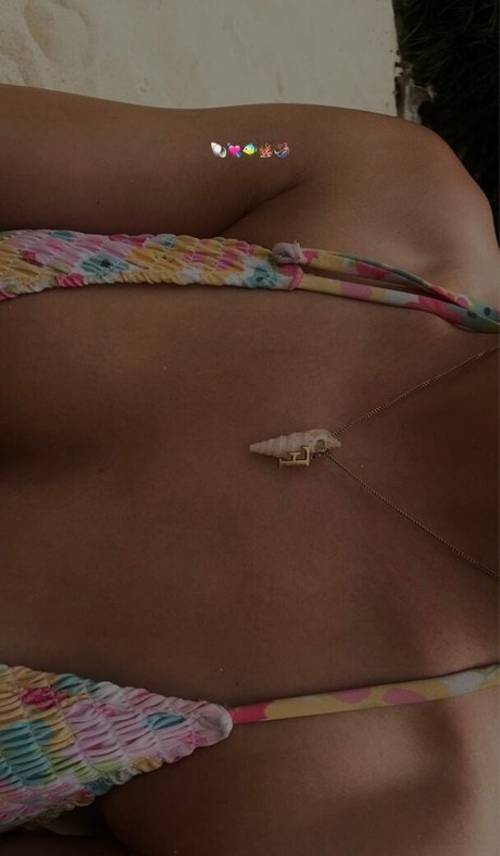 Antonia Chiara star art images