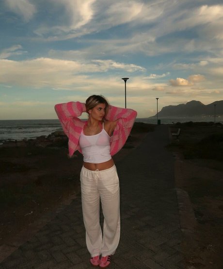 Leni Pieckenhagen nude star gallery