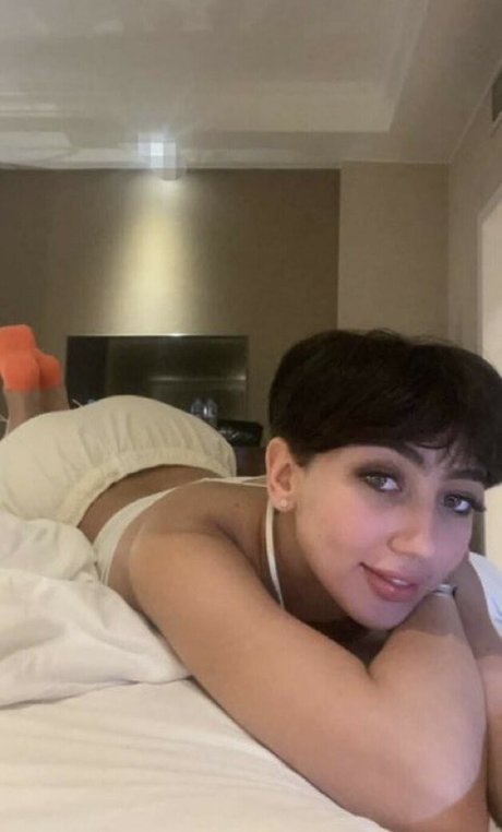 Roz Idrissi pornstar picture