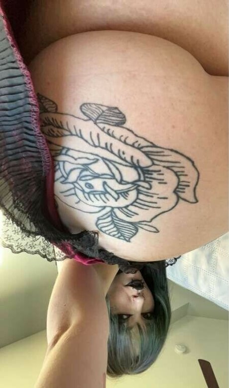 HotGothMlf perfect star pic