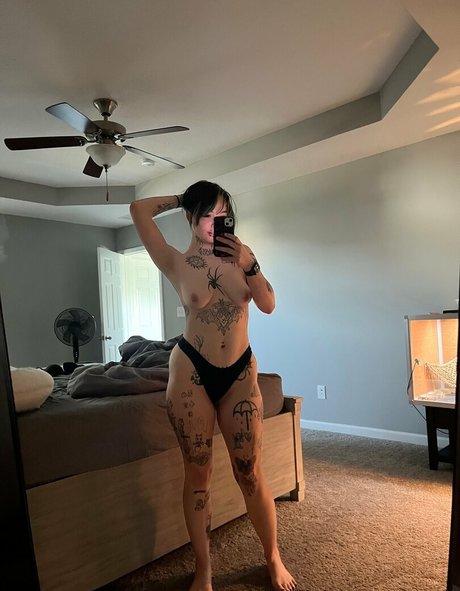 HotGothMlf pornographic actress photo