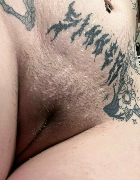 HotGothMlf erotic star photo