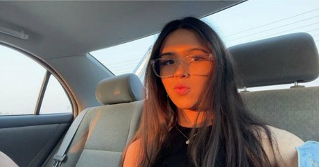 snowiislxt hot actress image