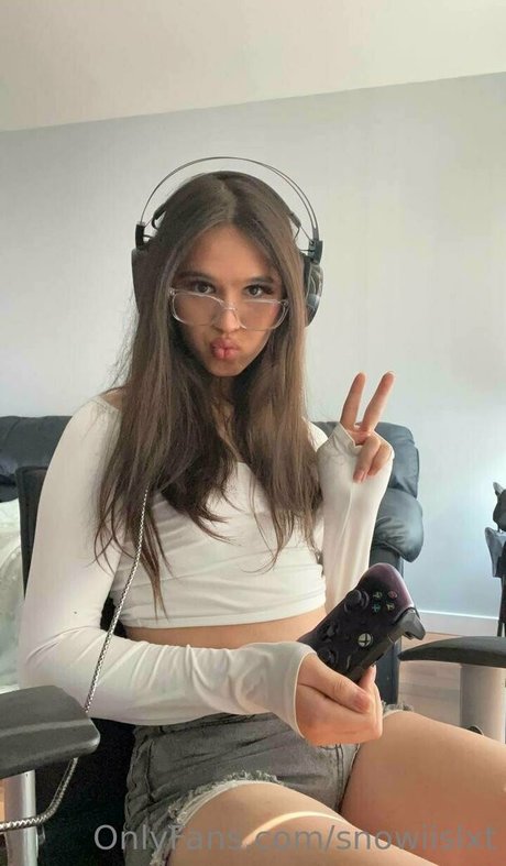 snowiislxt nice model img