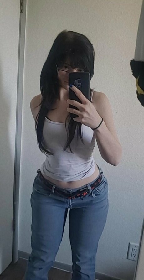 unkyndled porn star photo