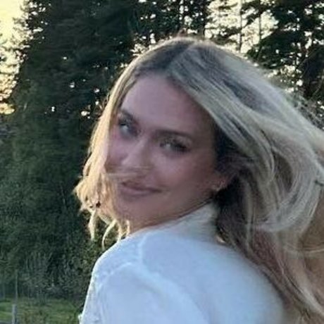 Hanna Edwinson pornstar erotic pic