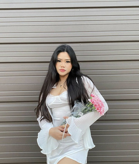 Euninunu model nudes picture