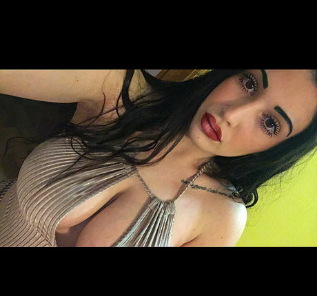 alessiabarbarossa pretty pornstar photo