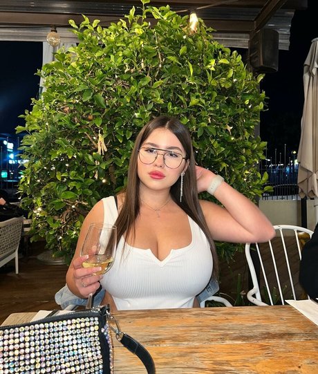 Tamar Abuchzira pretty actress photo