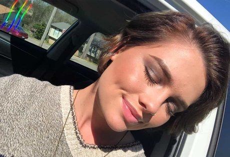 Hallie Clark high quality pornstar pic