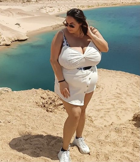 Laura Chiaramonte star porn images