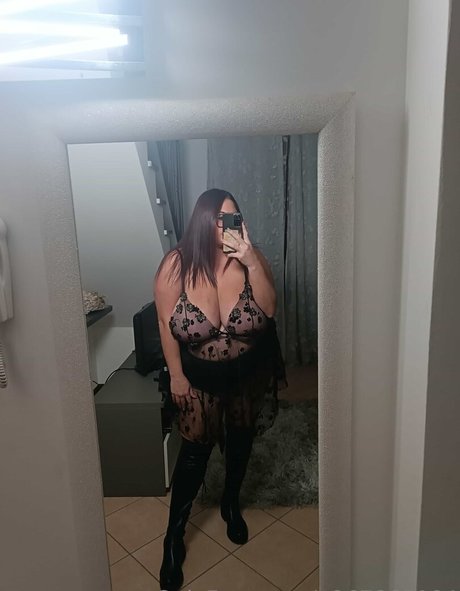 Laura Chiaramonte nice model img