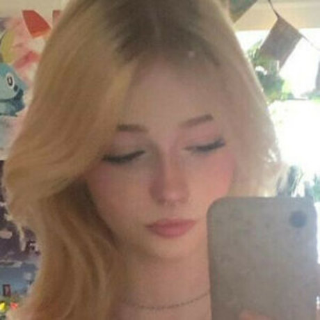 Maddyavalon star sexy image