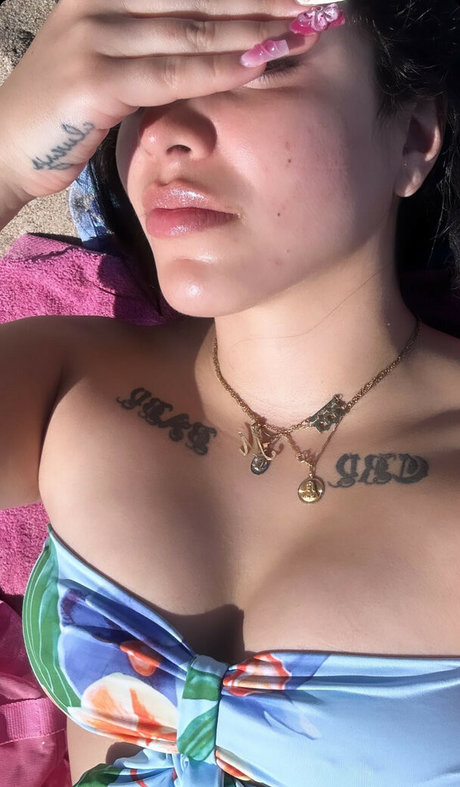 Selenaxoxoxo Marian nudes model photos