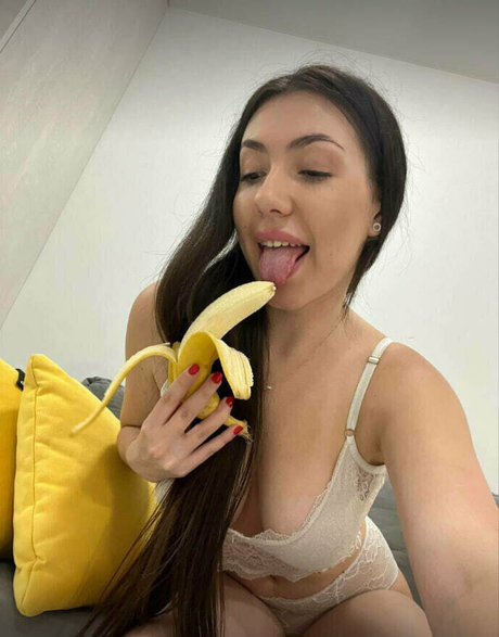 irinavolfree pornstar free galleries