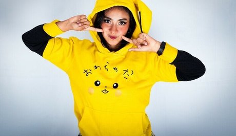 Conny Sensual pornographic model pics