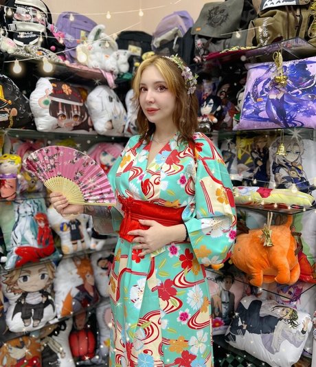 Linameowmeow hd actress photos