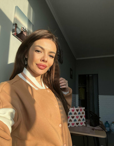 teach me amy art actress img