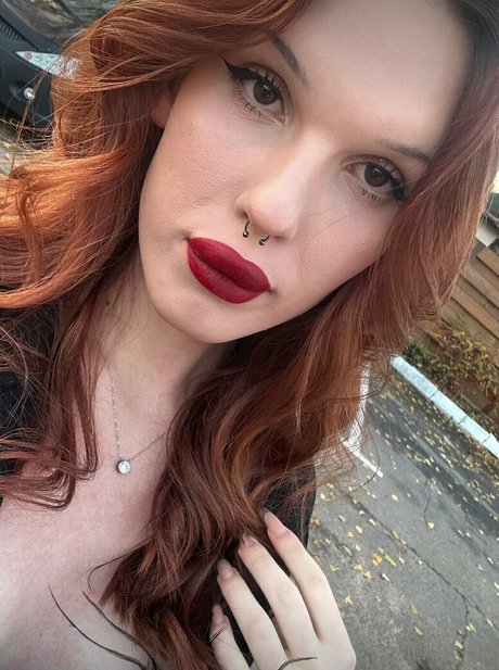 milana ts pornstar art photos