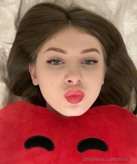 mia ts hot actress archive