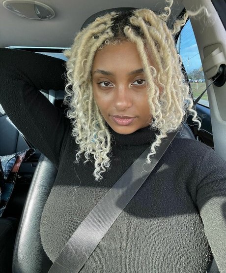 Plantbae naked actress photos