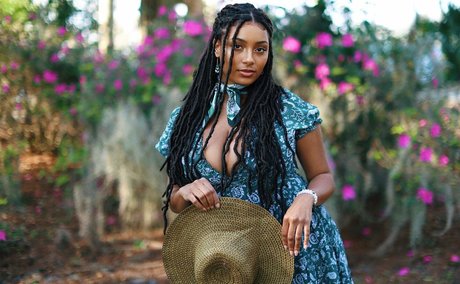 Plantbae best model picture