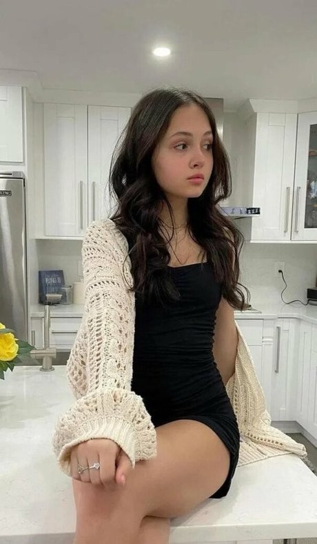 Cait ASMR model nude images