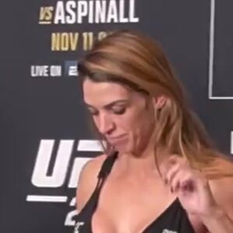 MacKenzie Dern pornstar beautiful picture