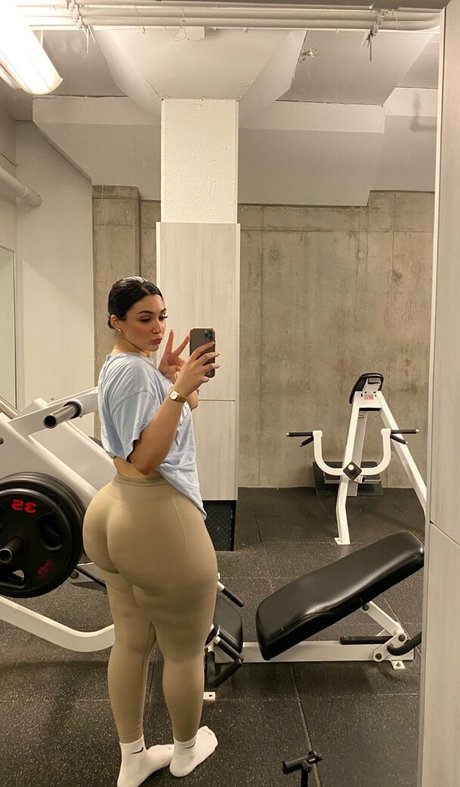 Zainaabb ab star pornographic pics