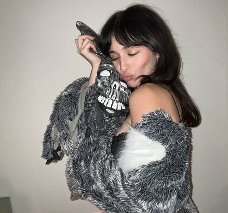 coolpilled model perfect pic