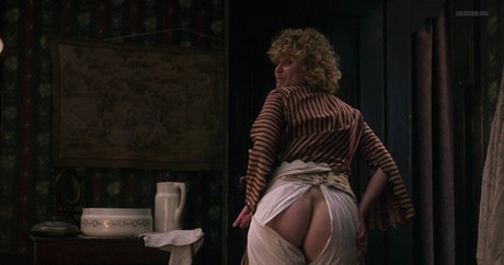 Carla Juri sex star gallery