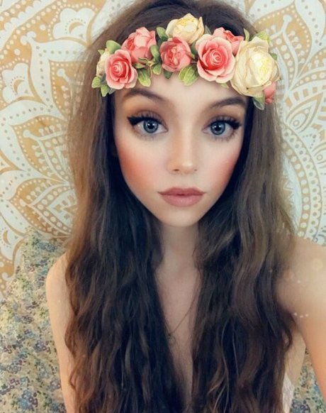 Rose Castella exclusive star photos