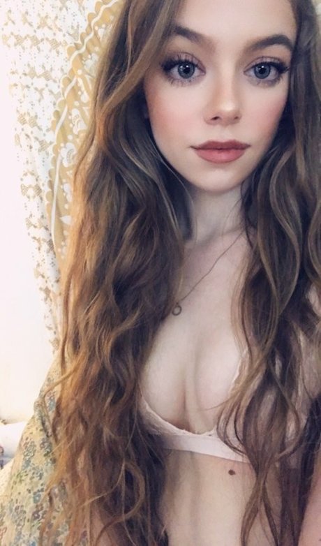 Rose Castella sexy actress picture