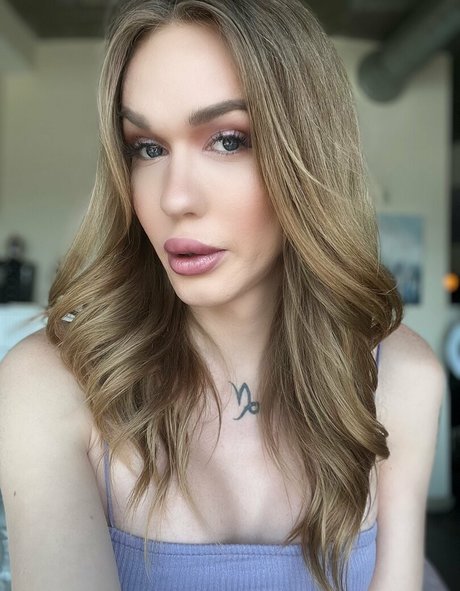 xcrystalthayerx pornstar free pics