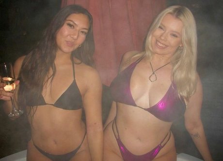 Sarah Anne Hooper erotic pornstar galleries