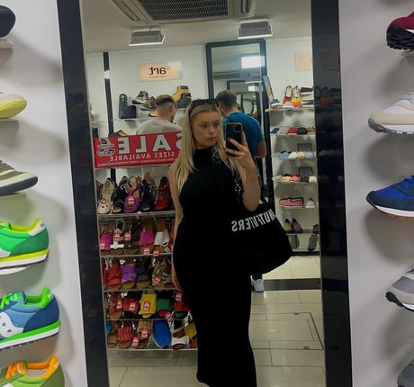 Sarah Anne Hooper star erotic gallery