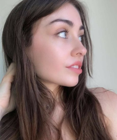 Happysadflower naked model pics