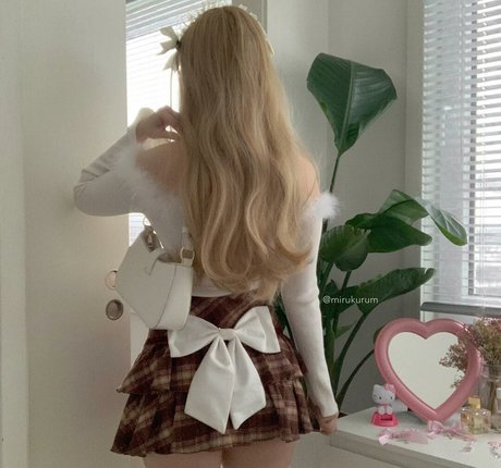 mirukurum pretty actress img