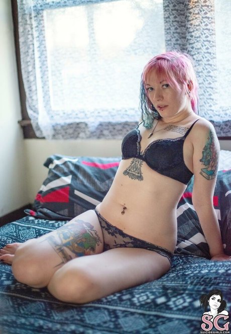 Venomousrose best model images