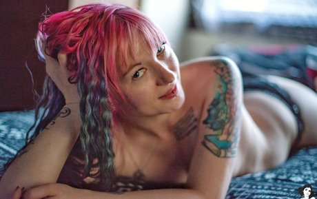 Venomousrose art model pic