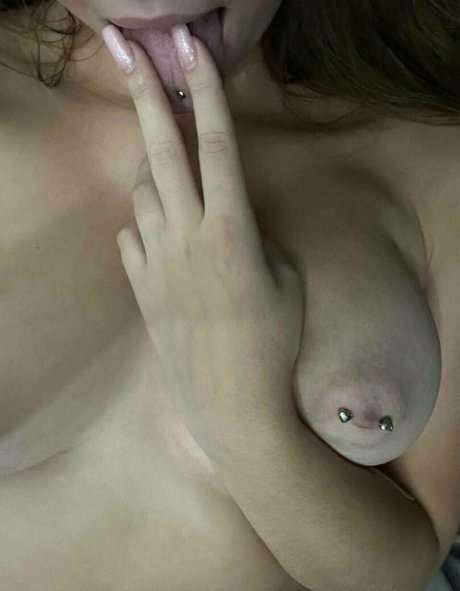 Bella The Vet free pornstar photos